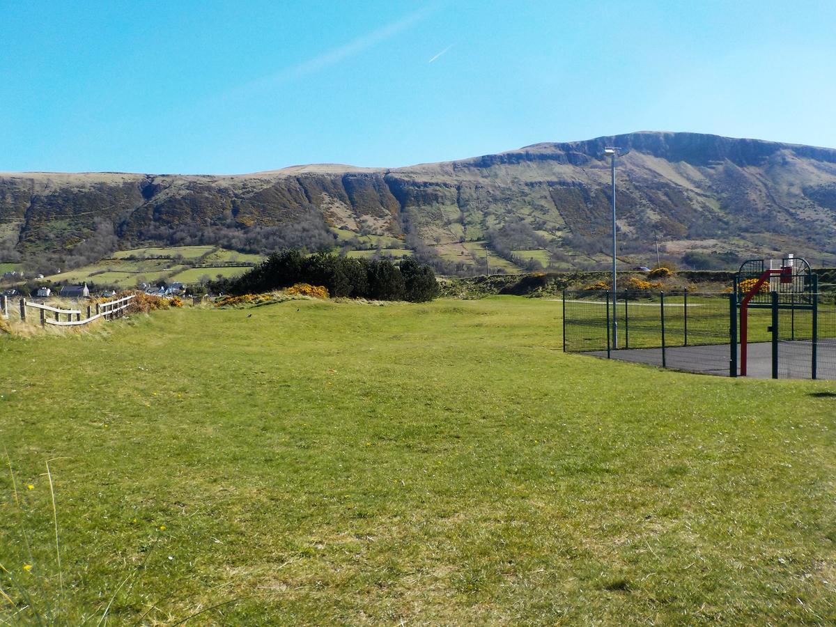 Bed and Breakfast 1 Bayview Glenariff Esterno foto